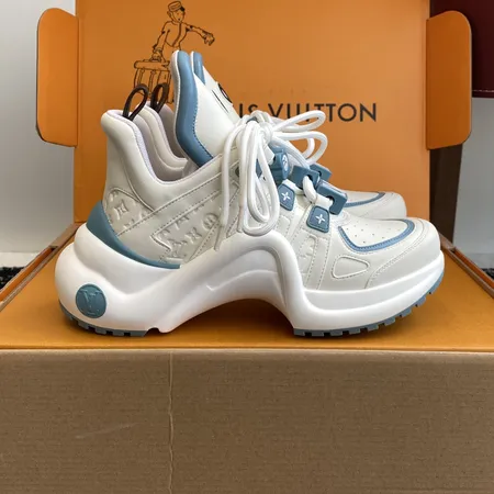 ルイヴィトン スニーカー