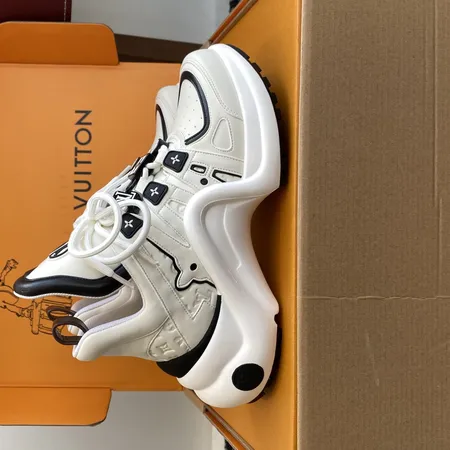 ルイヴィトン スニーカー