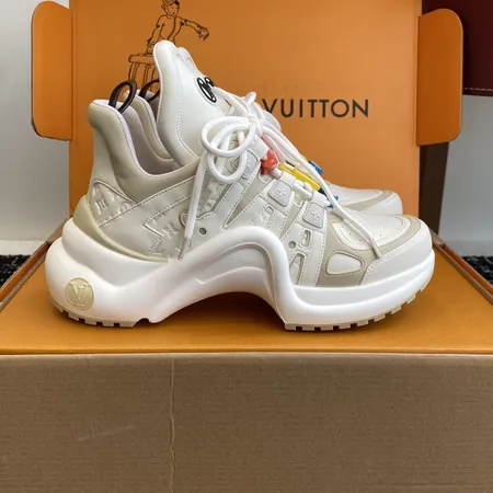 ルイヴィトン スニーカー