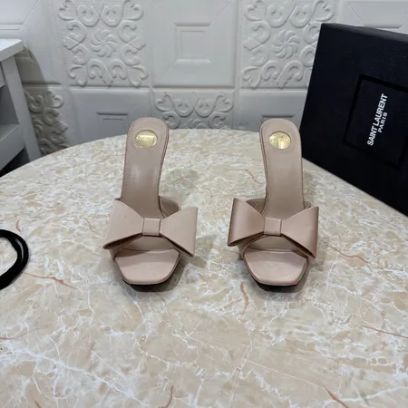 イブサンローラン サンダル