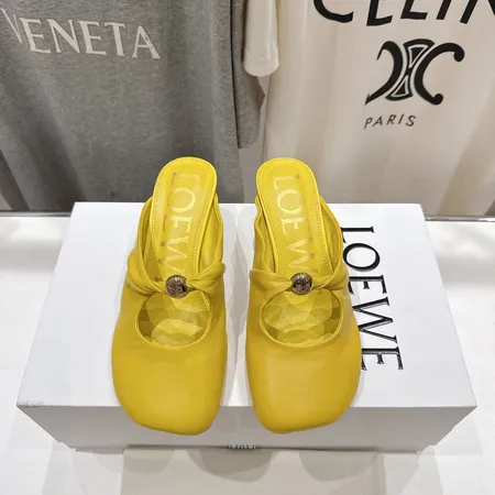 ロエベ スリッパ