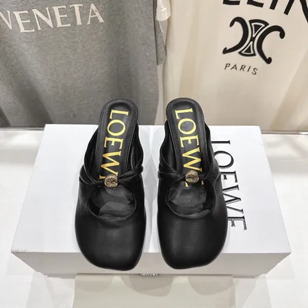 ロエベ スリッパ