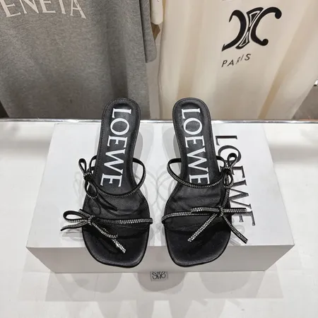 ロエベ サンダル