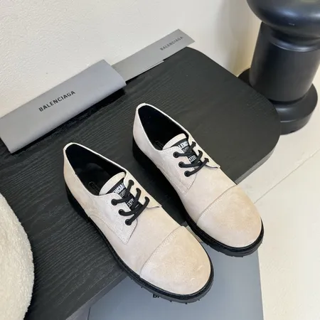 バレンシアガ ビジネスシューズ