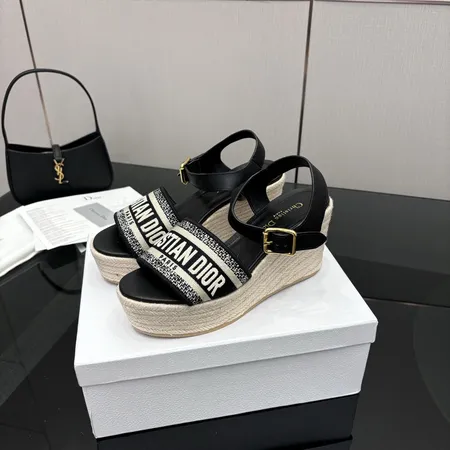 ディオール サンダル