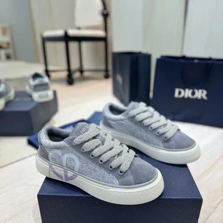 ディオール カジュアルシューズ