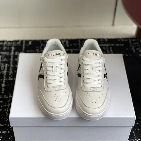 セリーヌ カジュアルシューズ