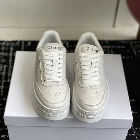 セリーヌ カジュアルシューズ