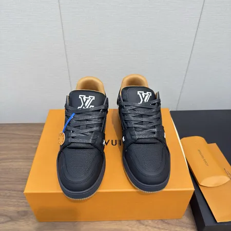 ルイヴィトン カジュアルシューズ