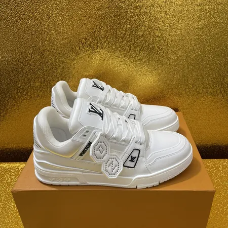 ルイヴィトン カジュアルシューズ