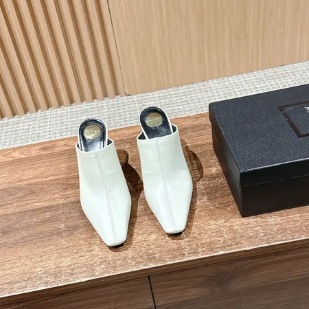 イブサンローラン サンダル