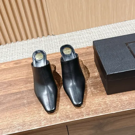 イブサンローラン サンダル