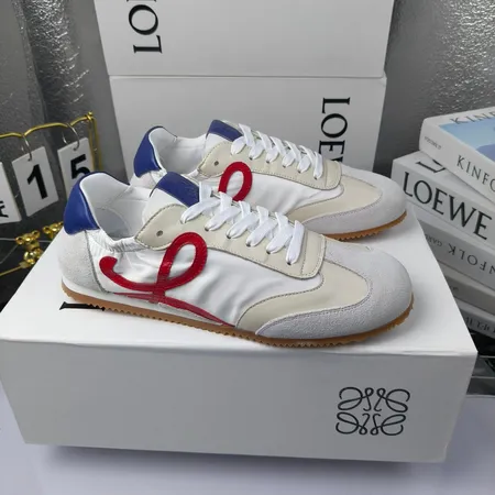 ロエベ スニーカー