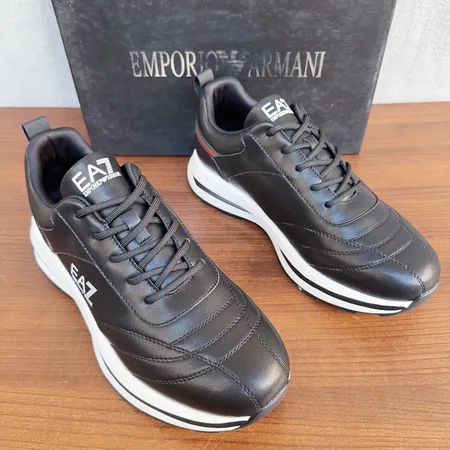アルマーニ カジュアルシューズ