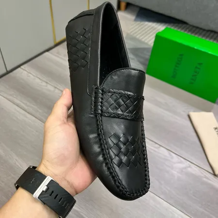 ボッテガ ヴェネタ カジュアルシューズ