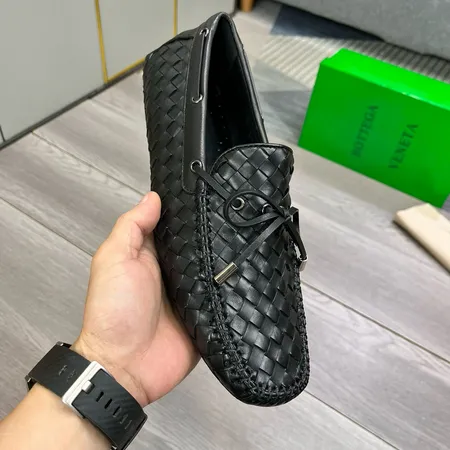 ボッテガ ヴェネタ カジュアルシューズ