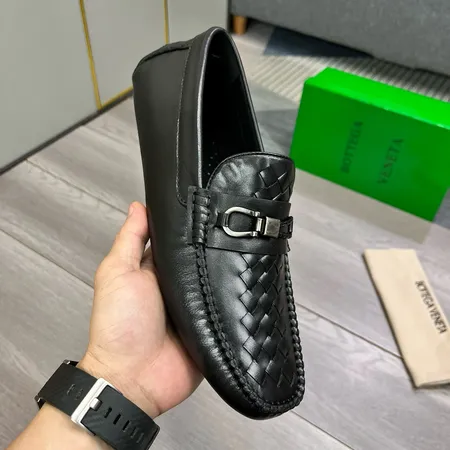 ボッテガ ヴェネタ カジュアルシューズ