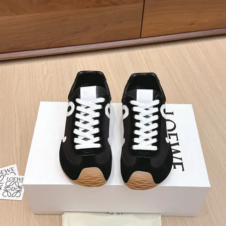 ロエベ スニーカー
