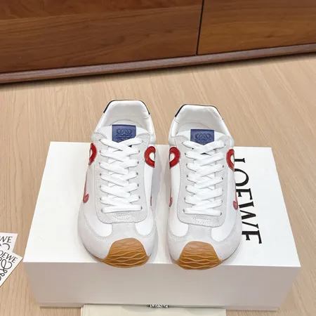 ロエベ スニーカー