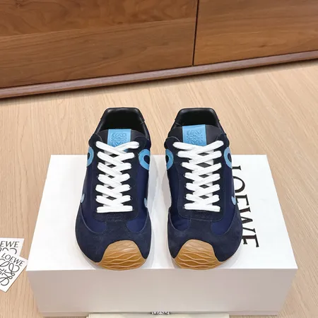 ロエベ スニーカー