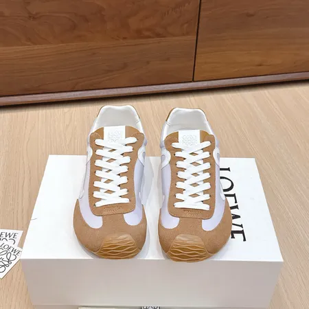ロエベ スニーカー