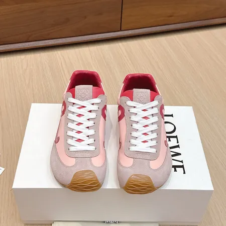 ロエベ スニーカー