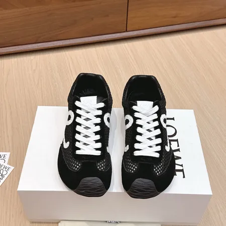 ロエベ スニーカー