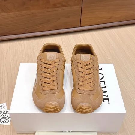ロエベ スニーカー