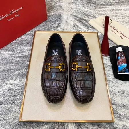 フェラガモ ビジネスシューズ