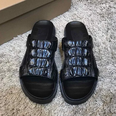 クリスチャン・ルブタン スリッパ