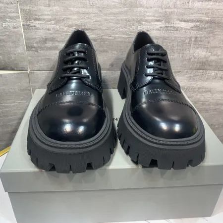 バレンシアガ ビジネスシューズ