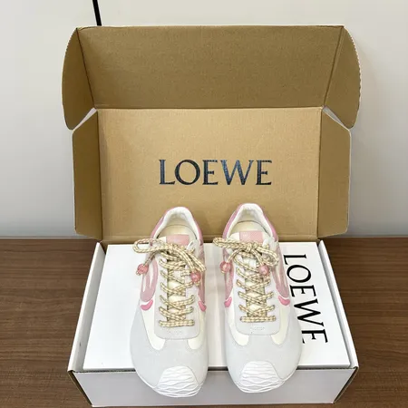 ロエベ スニーカー