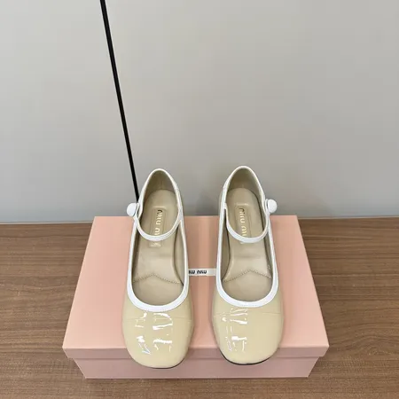 ミュウミュウ サンダル