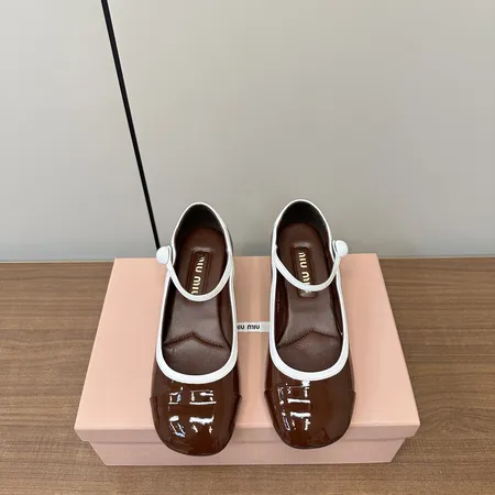 ミュウミュウ サンダル