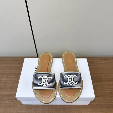 セリーヌ スリッパ