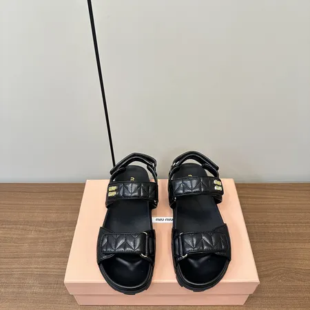 ミュウミュウ サンダル