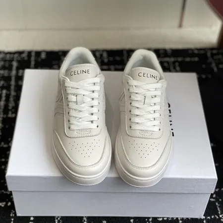 セリーヌ カジュアルシューズ