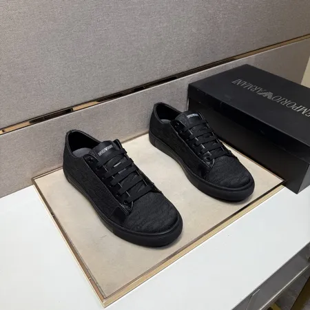 アルマーニ カジュアルシューズ