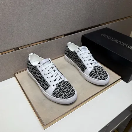 アルマーニ カジュアルシューズ