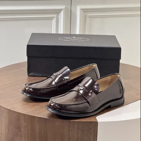 プラダ ビジネスシューズ