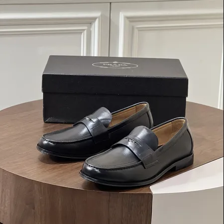 プラダ ビジネスシューズ