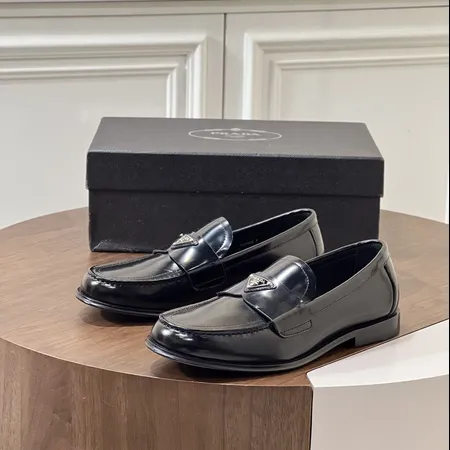 プラダ ビジネスシューズ