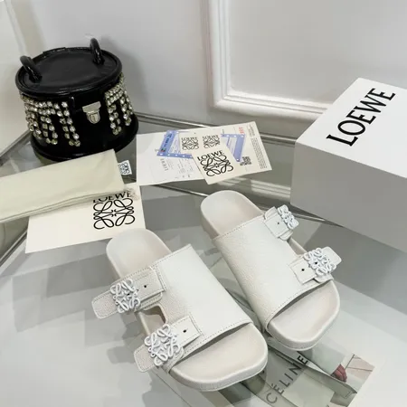 ロエベ スリッパ