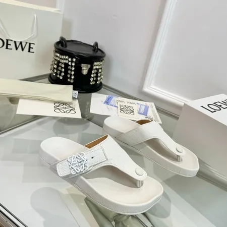 ロエベ スリッパ