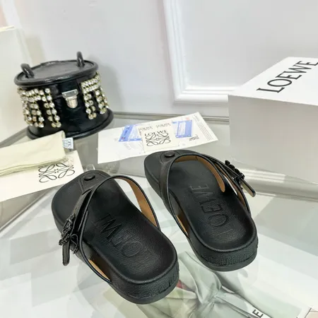 ロエベ スリッパ