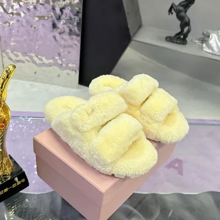 ミュウミュウ スリッパ