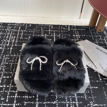 バレンシアガ スリッパ