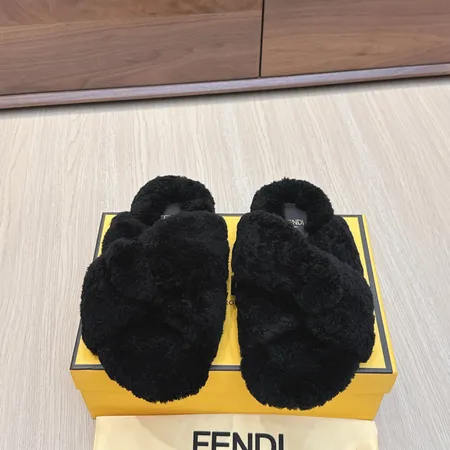 フェンディ スリッパ