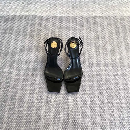 イブサンローラン サンダル