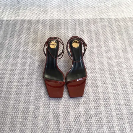 イブサンローラン サンダル